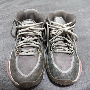 Kyrie EP Infinity Leopard Camo